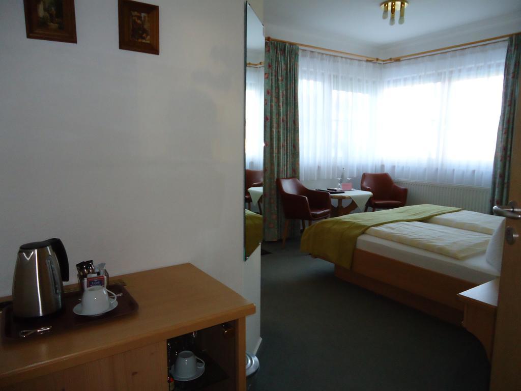 Berghotel Schiller Schonach im Schwarzwald Room photo