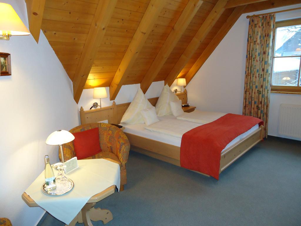 Berghotel Schiller Schonach im Schwarzwald Exterior photo